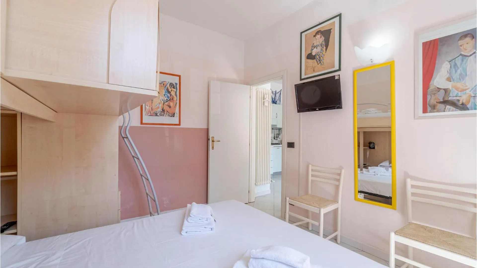 Holiday home 1 Bedroom Stunning Home In Rapallo