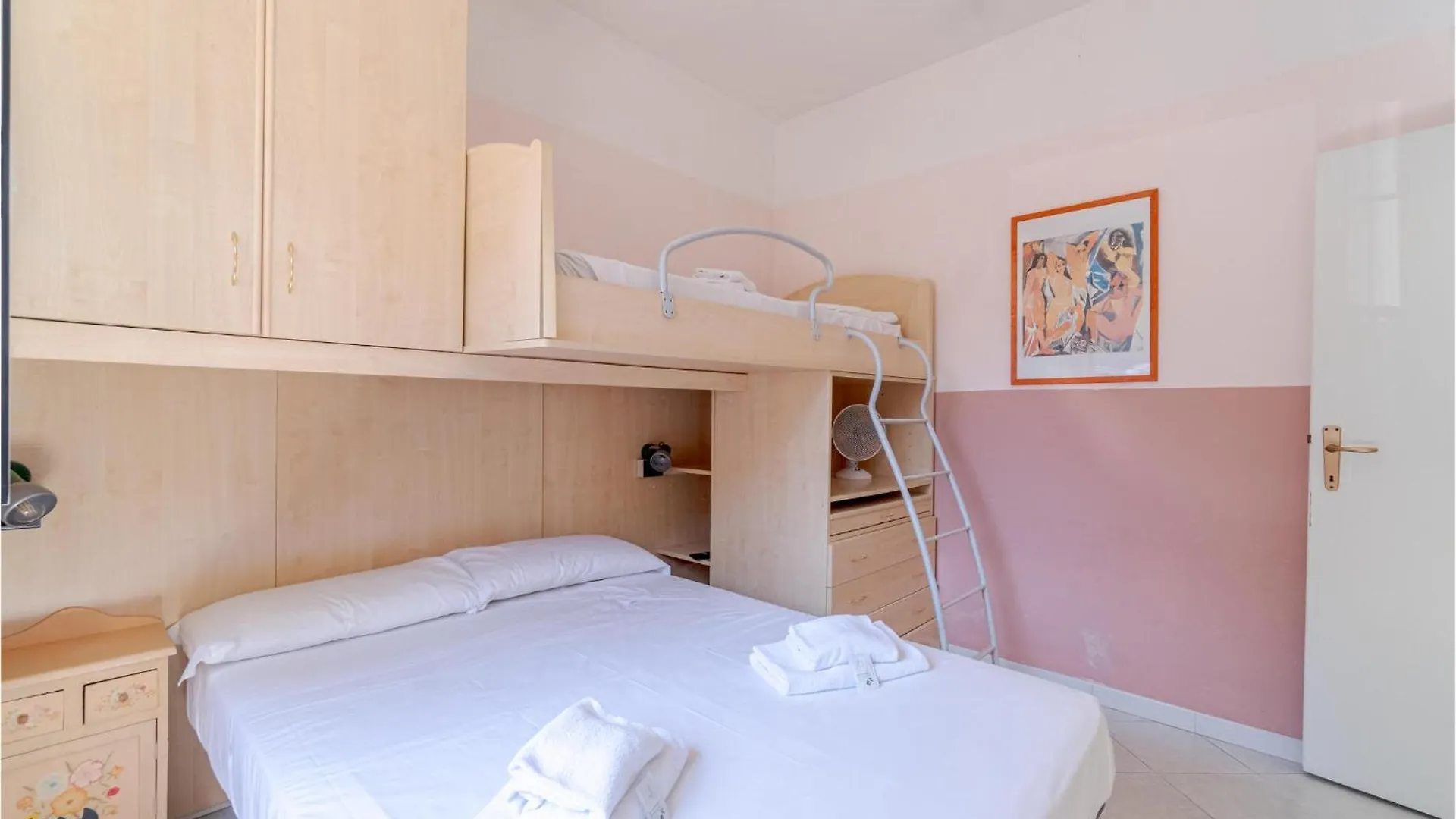 Holiday home 1 Bedroom Stunning Home In Rapallo Italy